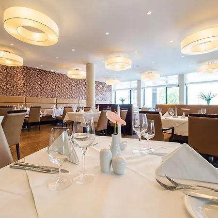 Hotel An Der Oper 4*
