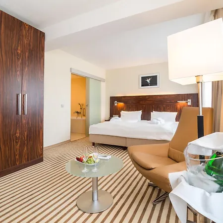 An Der Oper Hotel 4*