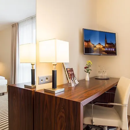 Hotel An Der Oper 4*