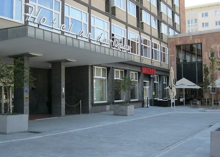 فندق An Der Oper شيمنيتز